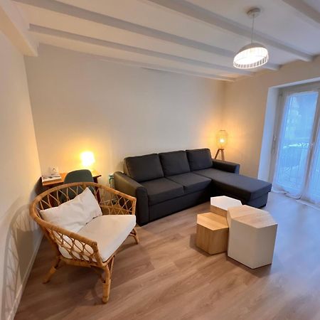 Appartement Rdc 9 Personnes, 2 Chambres, Wifi, Proche Du Centre ラ・ブルブール エクステリア 写真