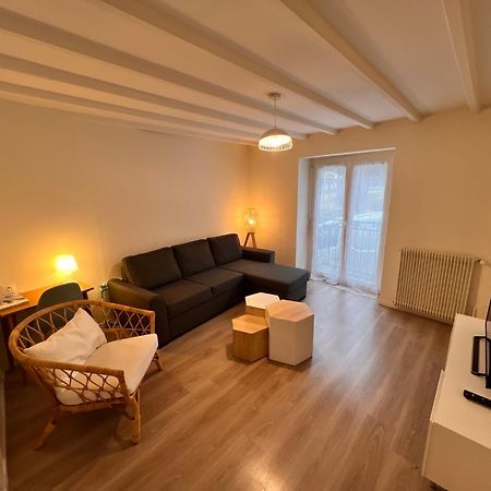 Appartement Rdc 9 Personnes, 2 Chambres, Wifi, Proche Du Centre ラ・ブルブール エクステリア 写真