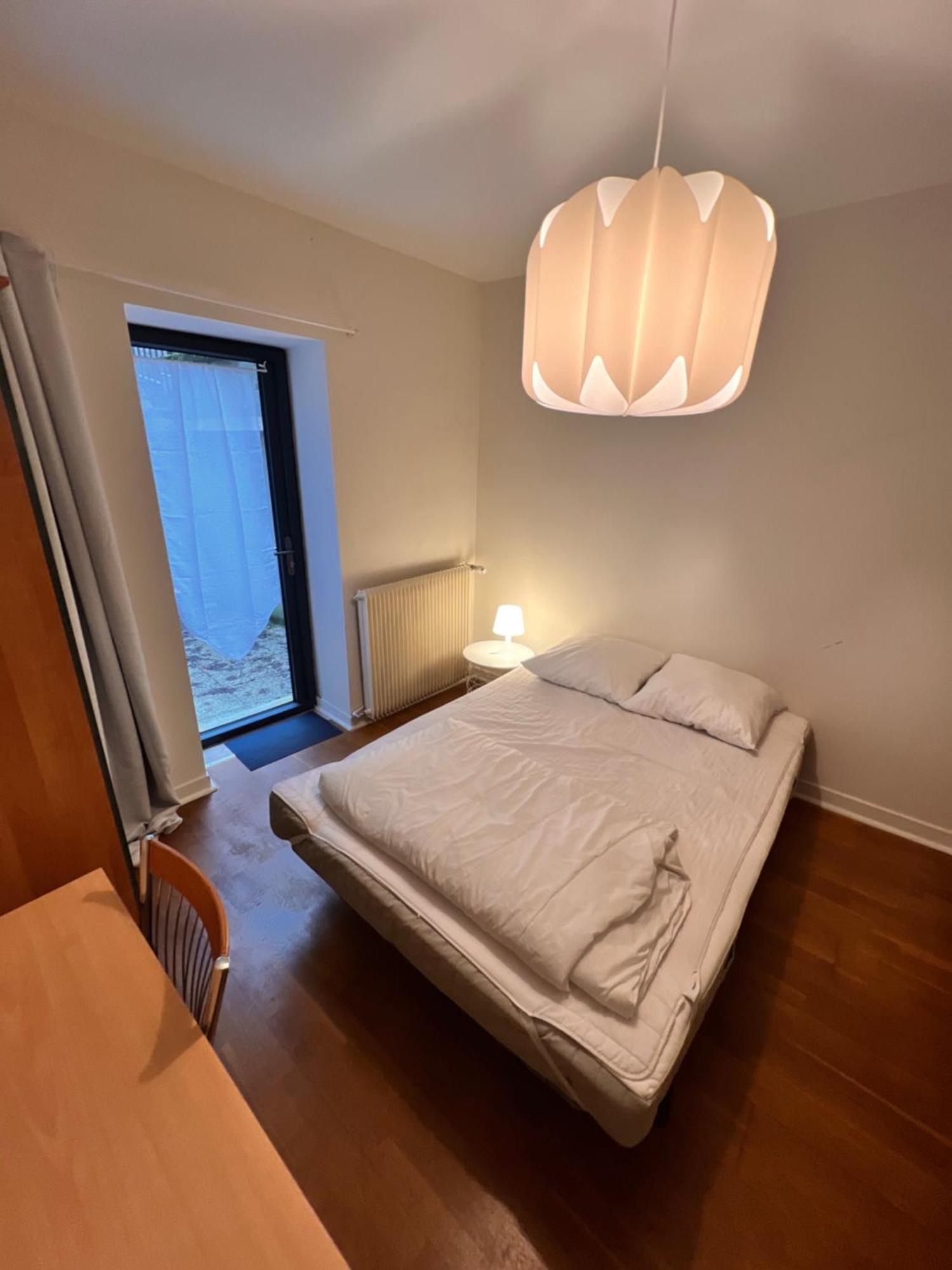 Appartement Rdc 9 Personnes, 2 Chambres, Wifi, Proche Du Centre ラ・ブルブール エクステリア 写真
