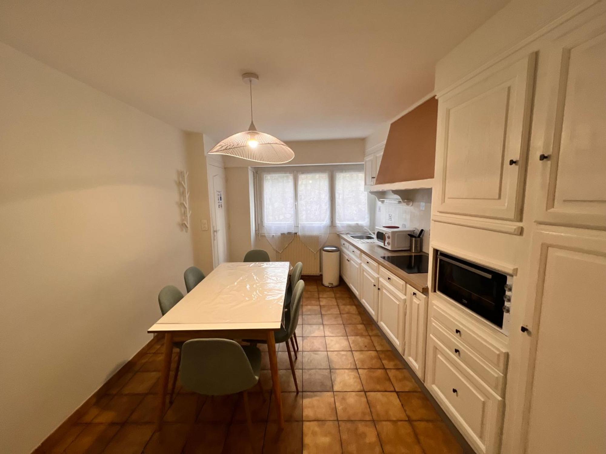 Appartement Rdc 9 Personnes, 2 Chambres, Wifi, Proche Du Centre ラ・ブルブール エクステリア 写真